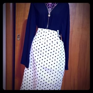 Black and white Polk dot skirt